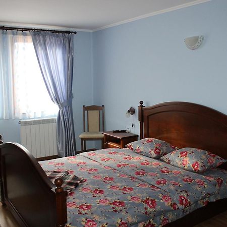 Guest House Maria Kopriwsztica Zewnętrze zdjęcie