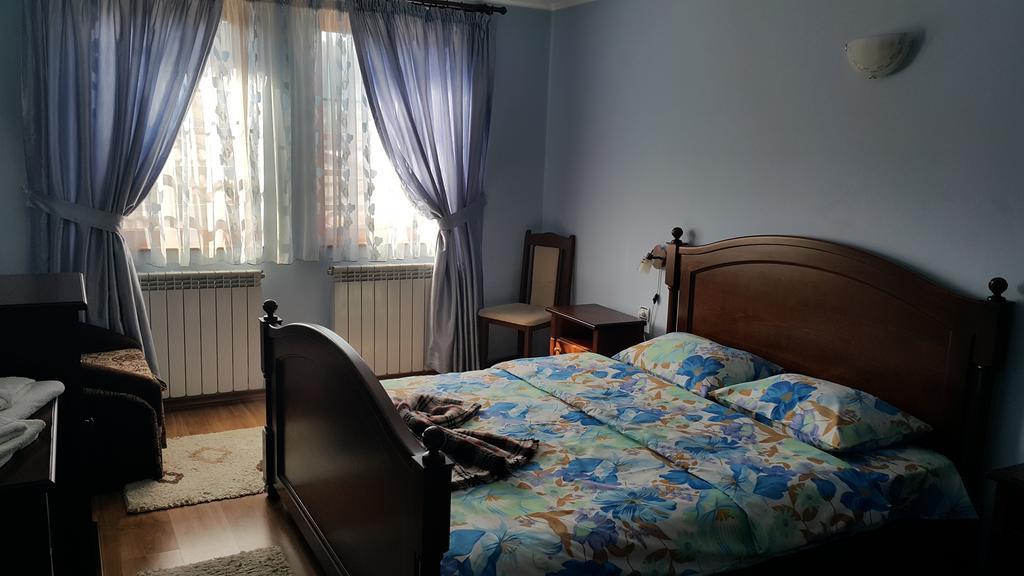 Guest House Maria Kopriwsztica Zewnętrze zdjęcie