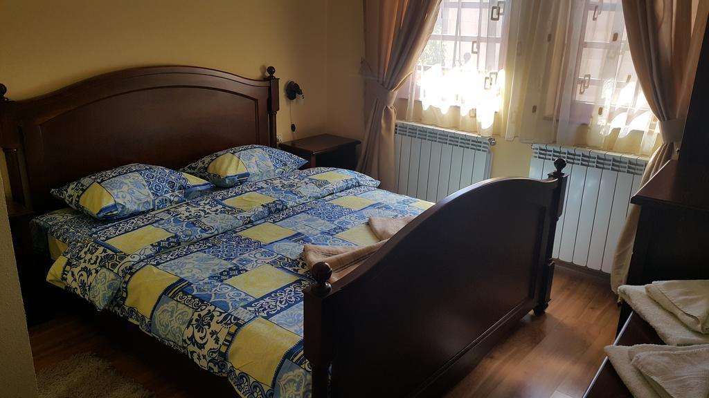 Guest House Maria Kopriwsztica Zewnętrze zdjęcie